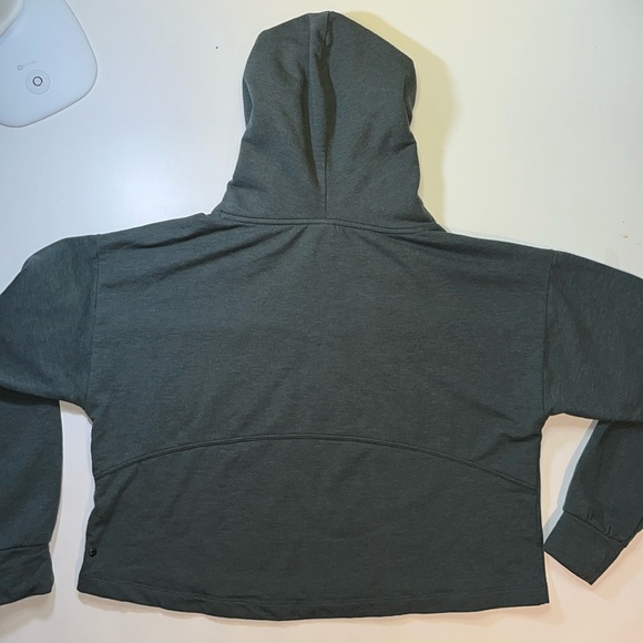 EUC: Zella cropped hoodie sweatshirt - Picture 7 of 10
